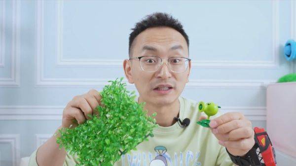 给小鱼留下线索