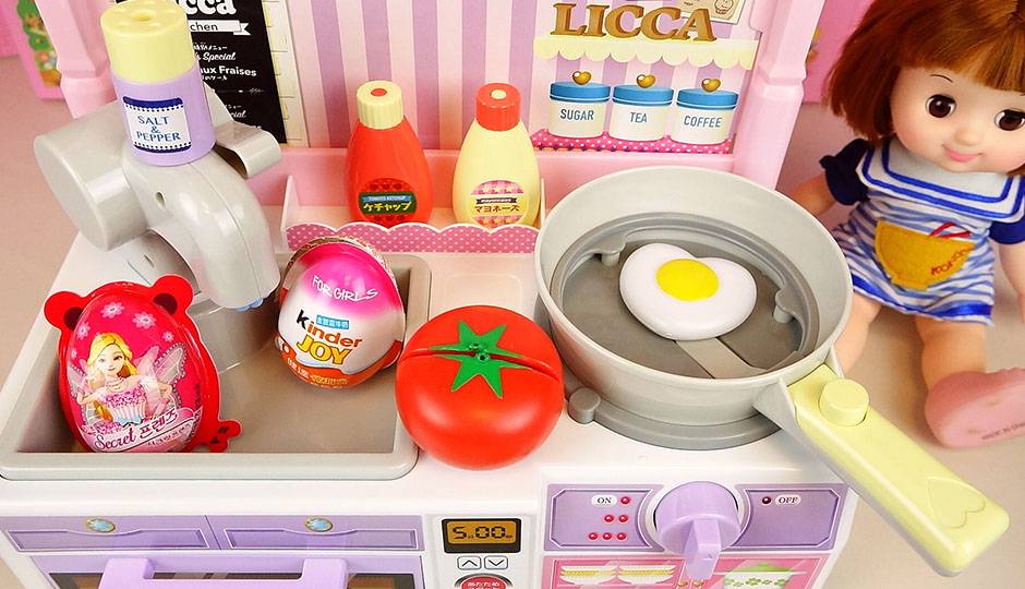 宝宝多莉和厨房做饭玩具