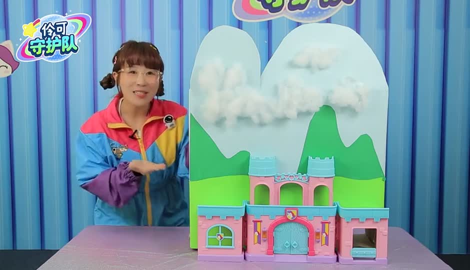 仓雪饼被贪心怪兽偷家！夏天量身打造4层豪华别墅