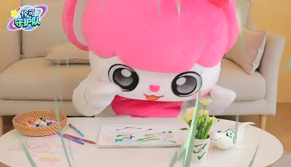 恶作剧大王的捣蛋时刻！伶伶巧用流体艺术拯救室内摆件