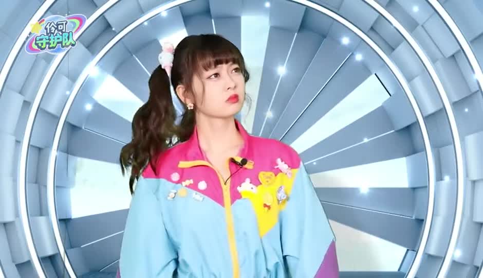 通讯卫星脱离轨道，雯雯开启太空通讯保卫战