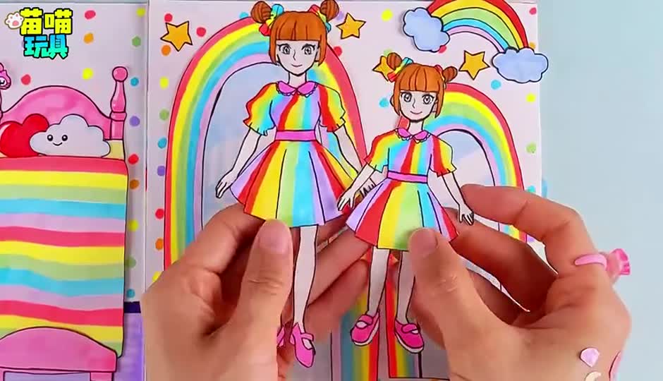 双胞胎姐妹的彩虹系穿搭 快来一起设计吧