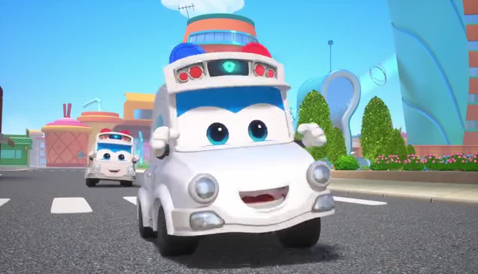 五辆小车在路上