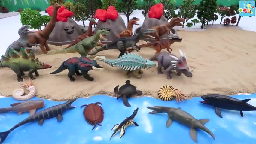 玩具世界跟各种海洋恐龙一起玩