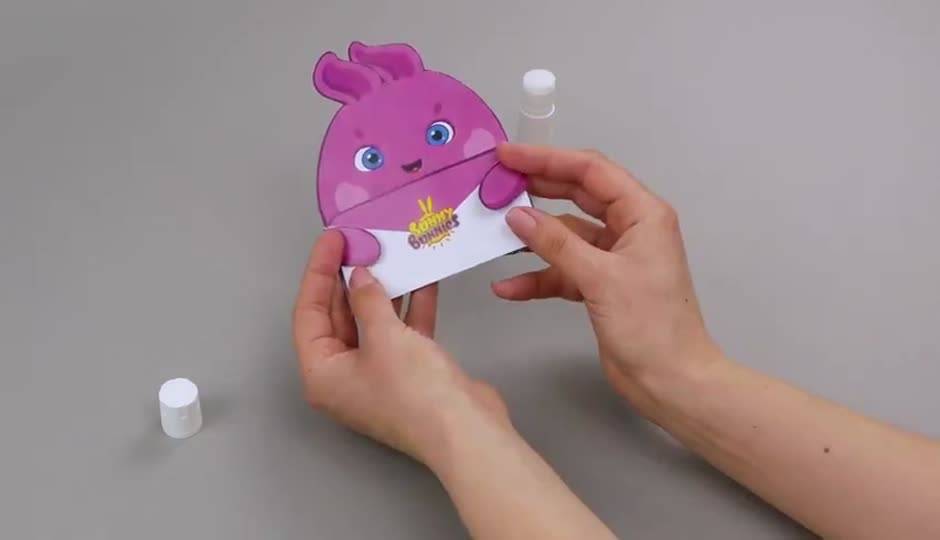 如何制作阳光小兔兔卡片