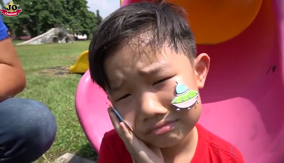 超级奶爸照顾受伤的孩子们 亲子互动短剧 