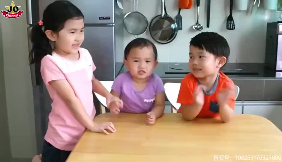 皮卡丘 妖怪手表 面包超人杯面 试吃杯面共三款 哪个最好吃？一起开箱吧~ 