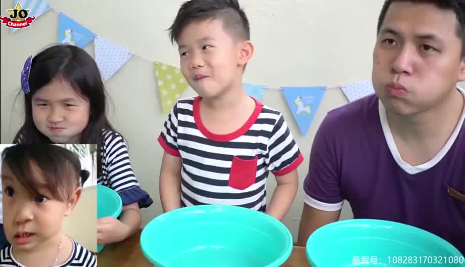 忍笑挑战！哈哈镜变脸 亲子互动游戏 