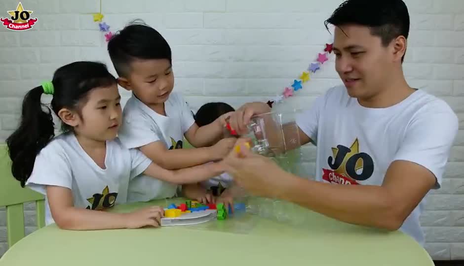 挑战叠叠乐游戏~输了将被惩罚奶油砸脸！亲子游戏 桌面玩具开箱