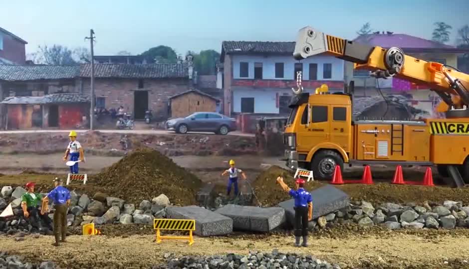 工程车修路