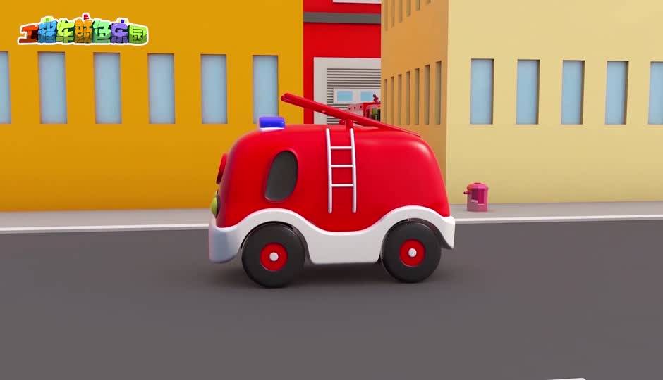 紧急出动的消防车